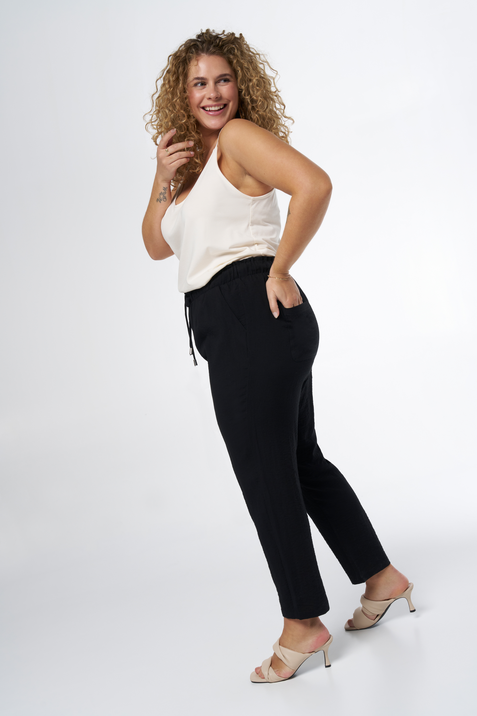 Broek met strikkoord