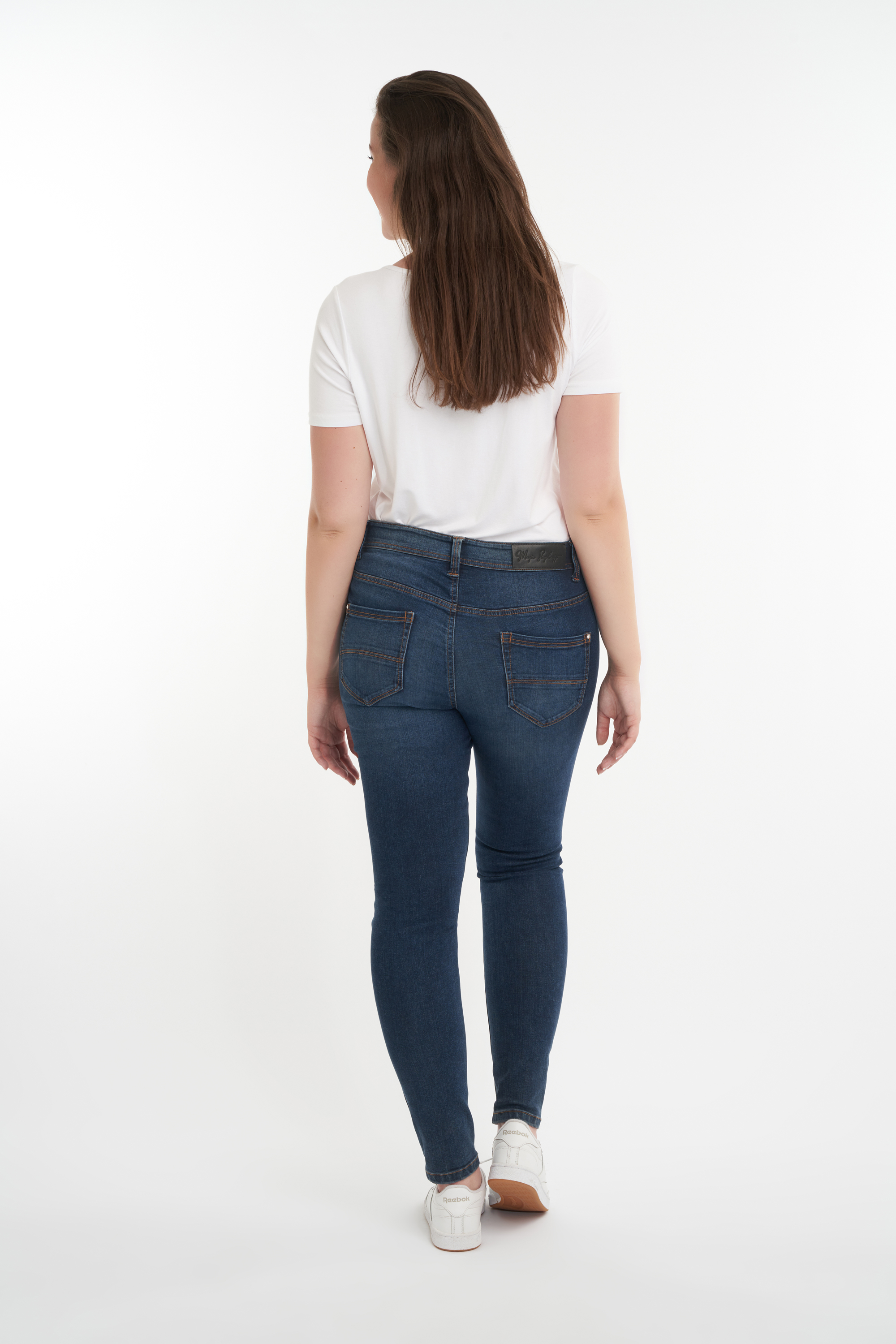 Skinny leg jeans SHAPES image 4