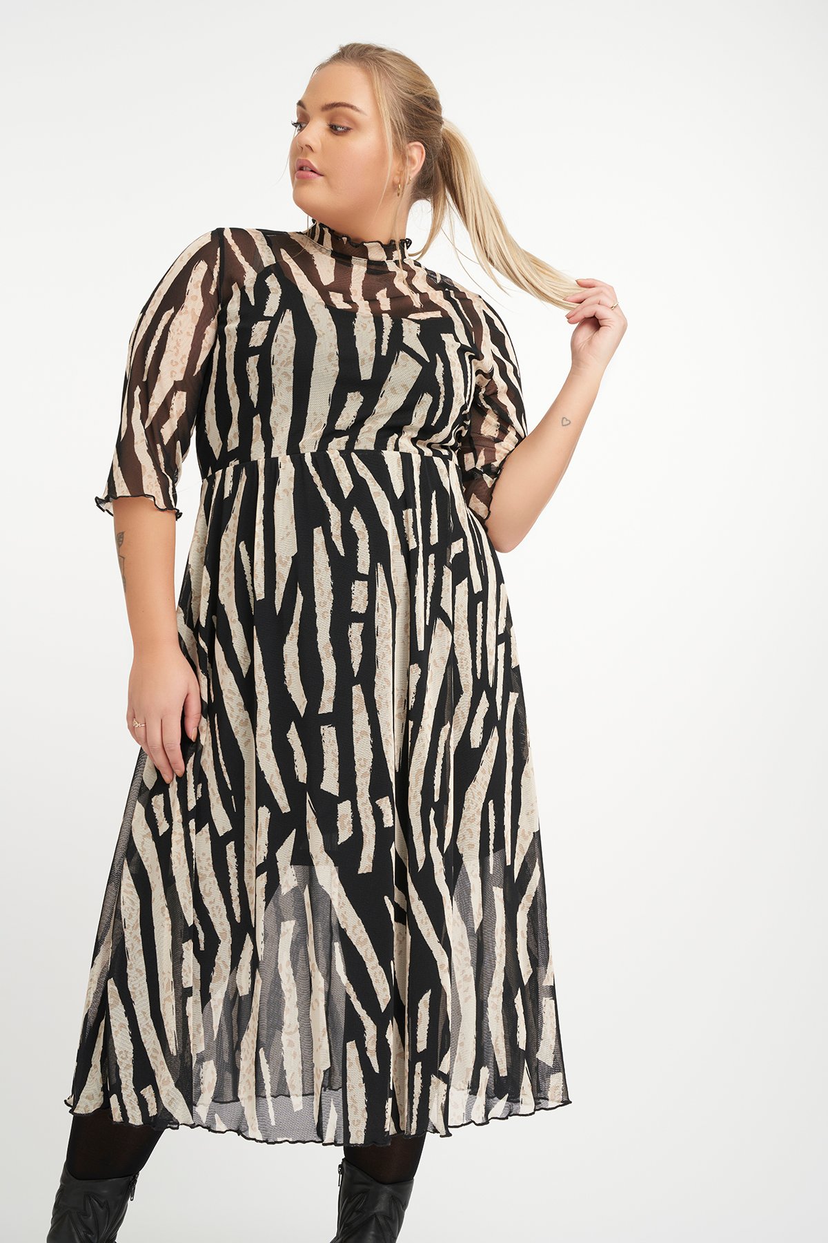 Dames Jurk van semi-transparante stof MS Mode