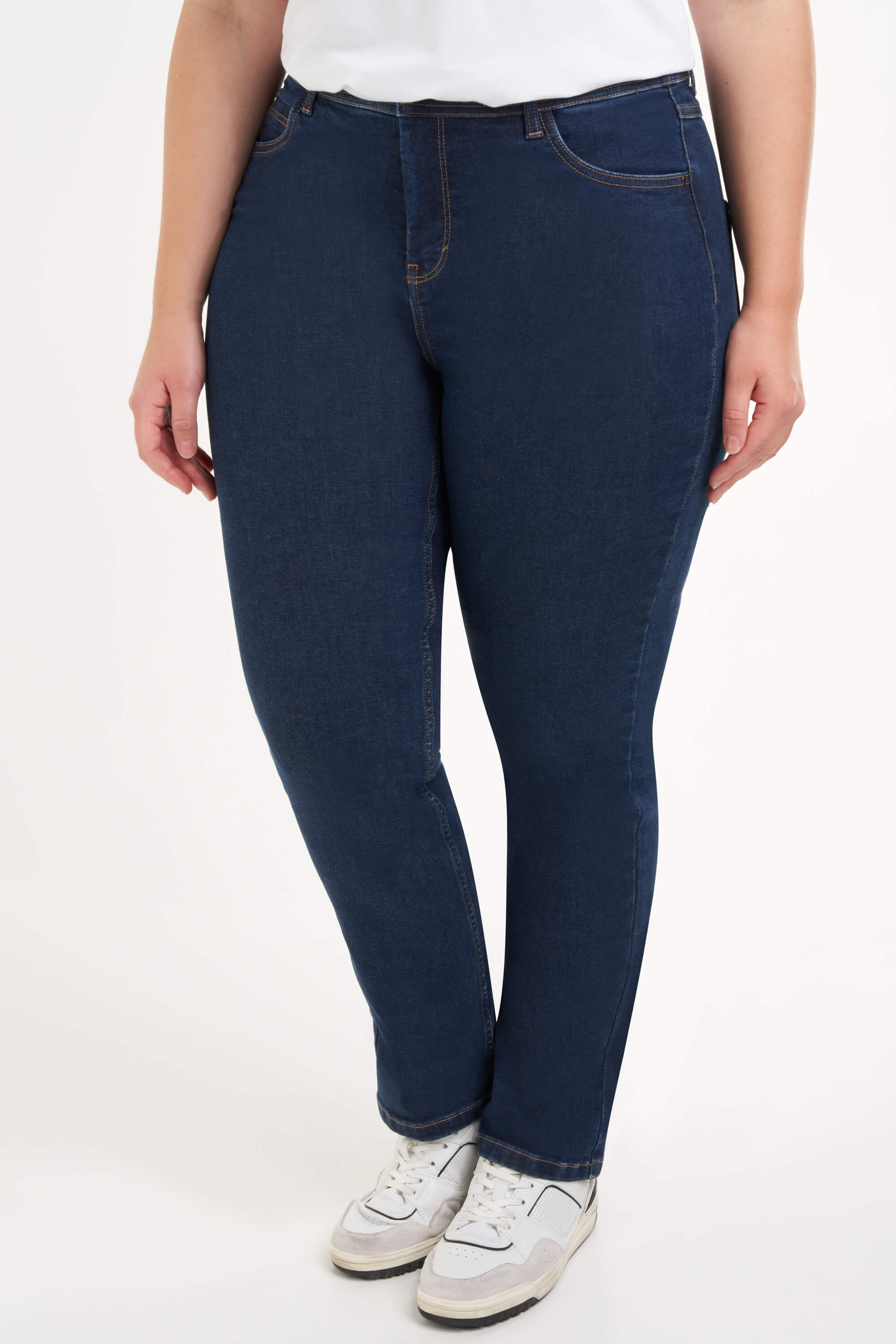 Magic Simplicity SHAPES jeans image number 3