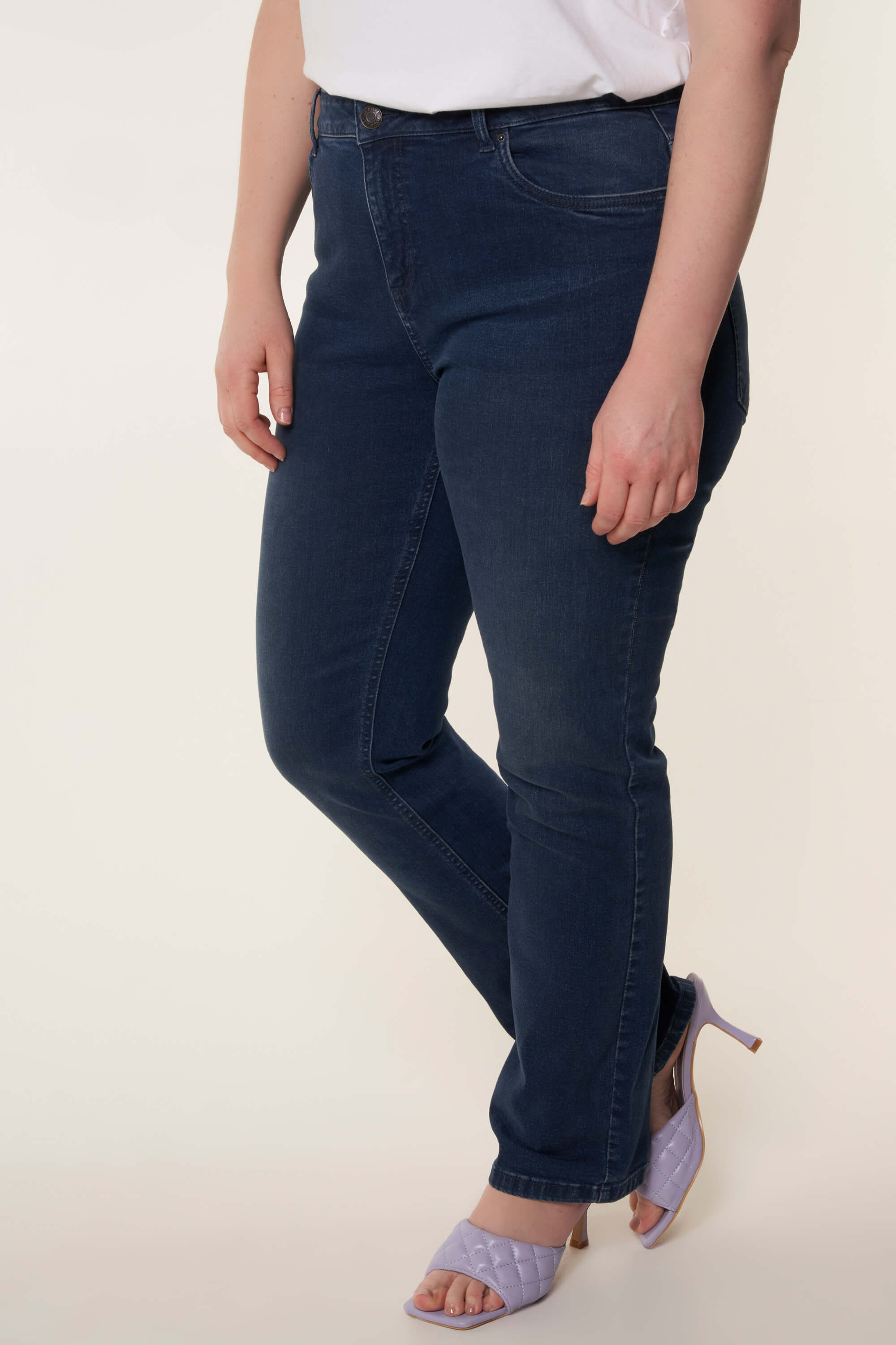 Straight leg jeans LILY image number 6