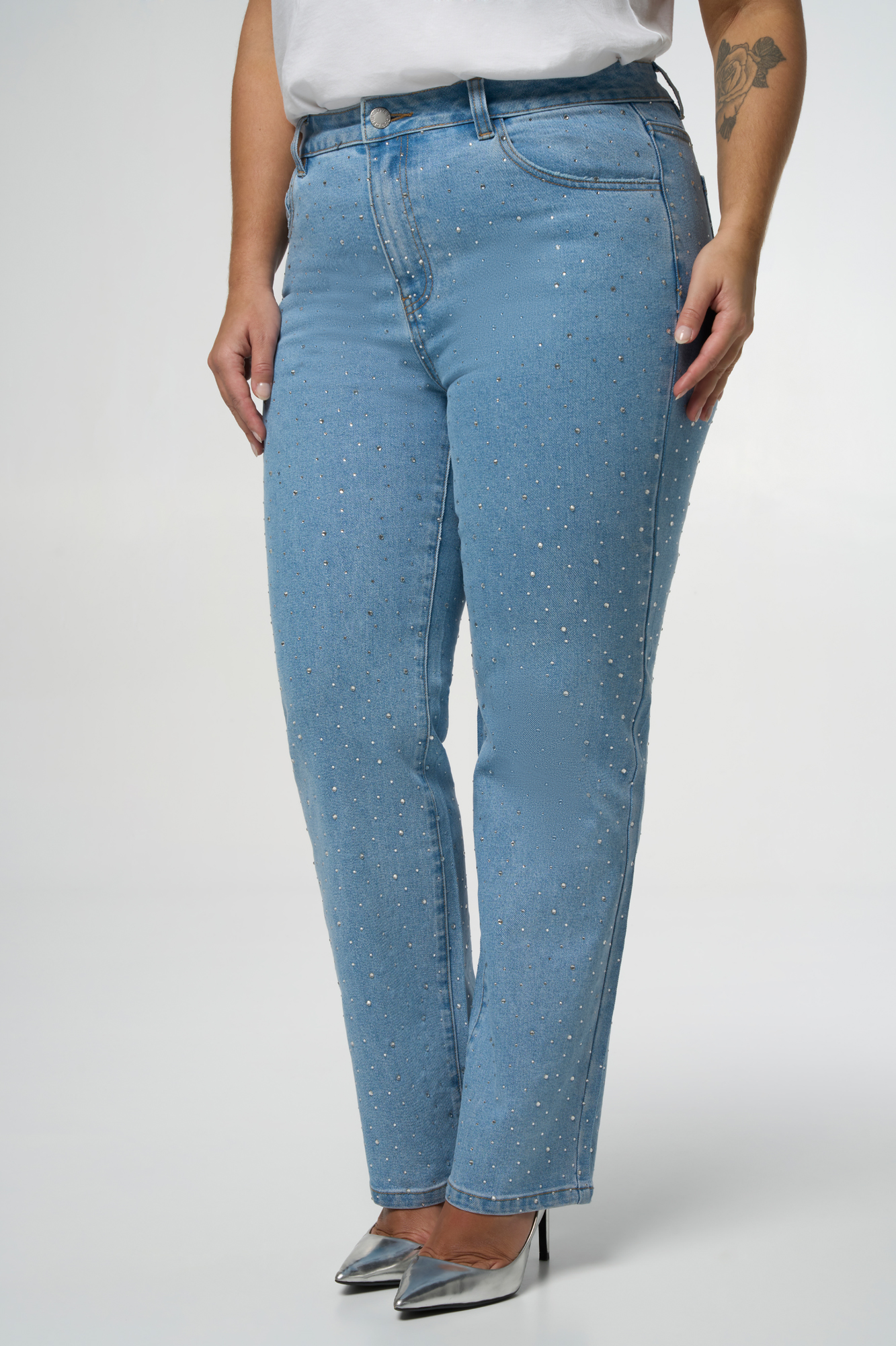 Straight leg jeans met steentjes