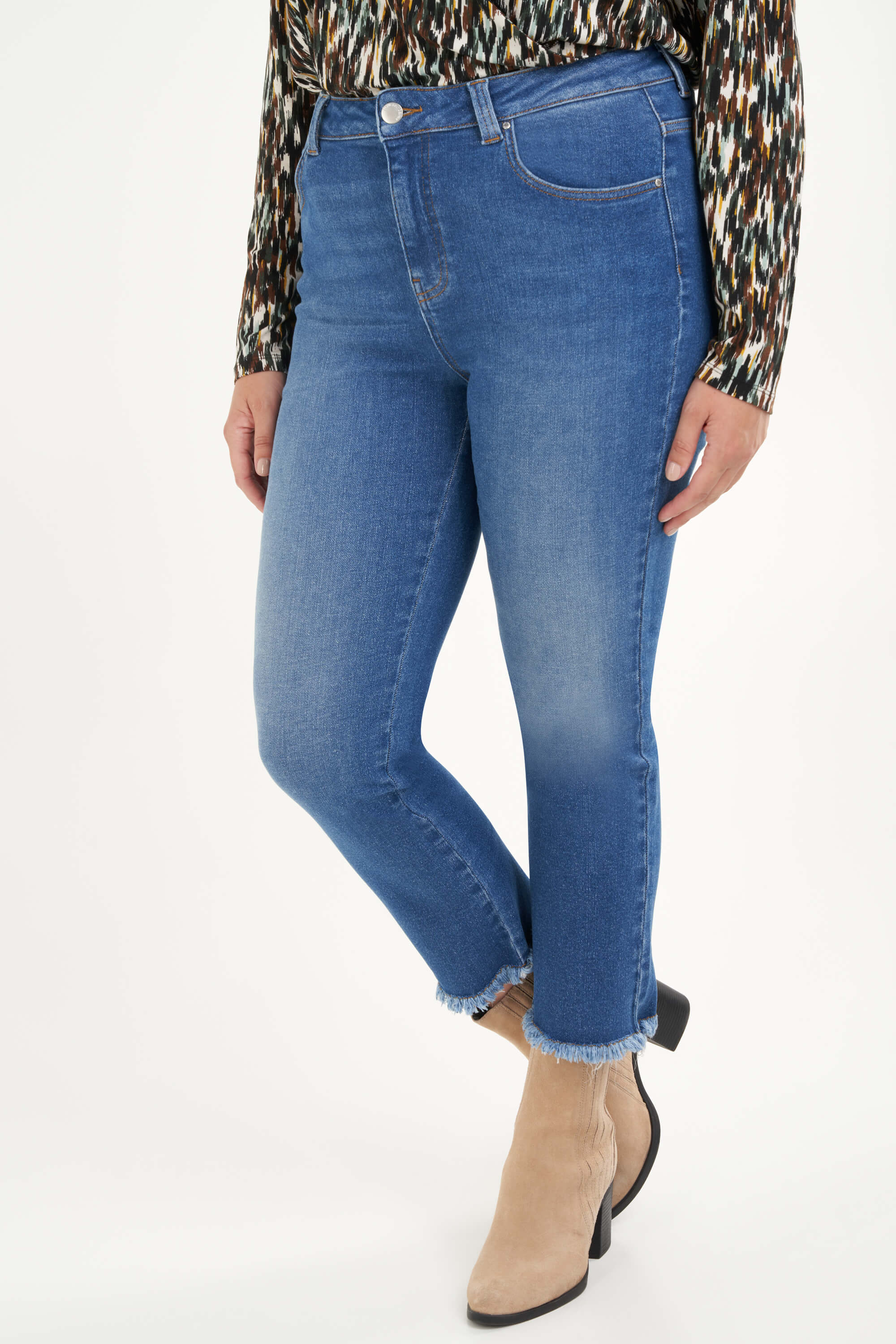 Slim leg jeans image 5